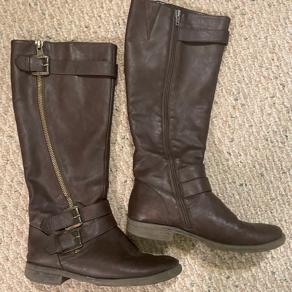 Riding boots